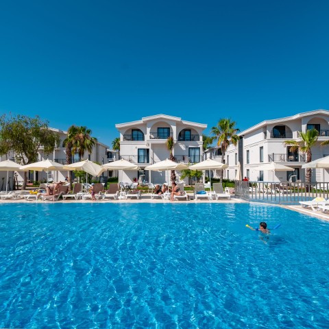 Benata Hotel Özel Belge