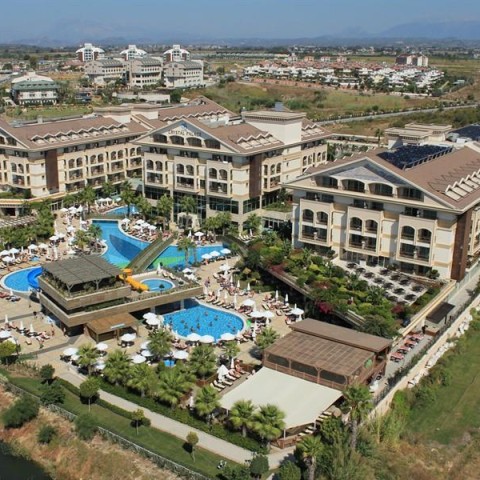 Crystal Palace Luxury Resort & Spa